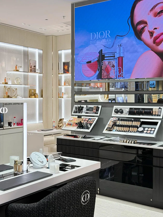 Life Exquisite Display Guangzhou Lome Display Products Co., Ltd: A High - end Beauty Space ...